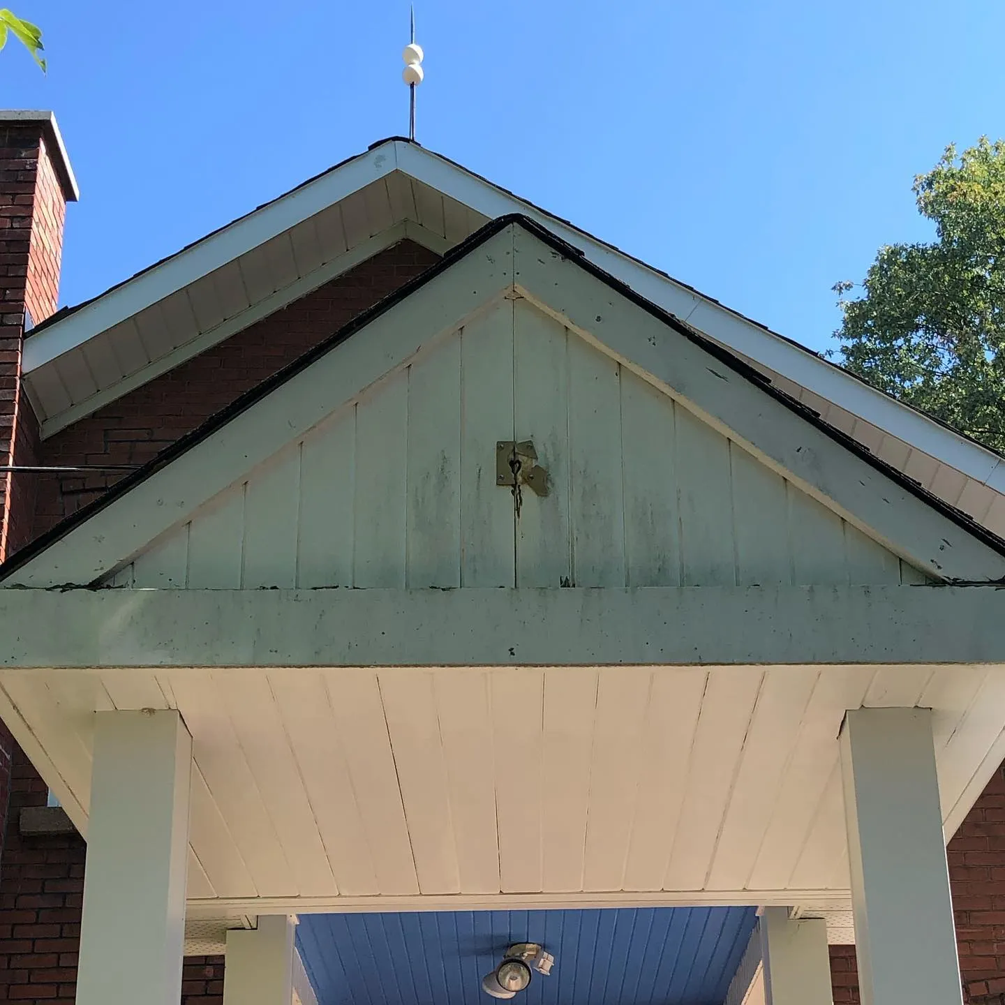 Porch gable before renovation by Walkercraft Carpentry